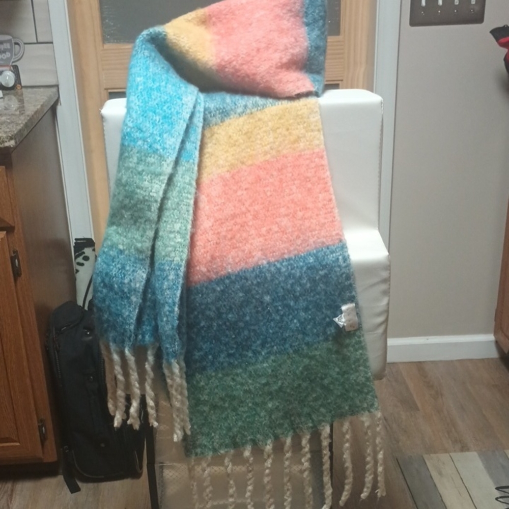 Lululemon Athletica Multicolor Cozy Scarf